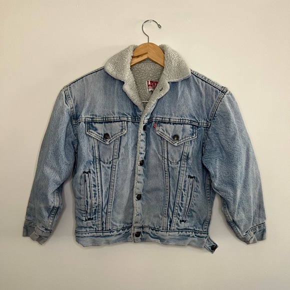 Vintage 80s Levi’s Sherpa Lined Denim Jacket - Picture 2 of 6